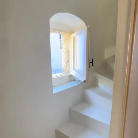 Dommo Asuletta بيت للعطل