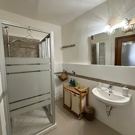 Dommo Asuletta Casa de Férias Bosa